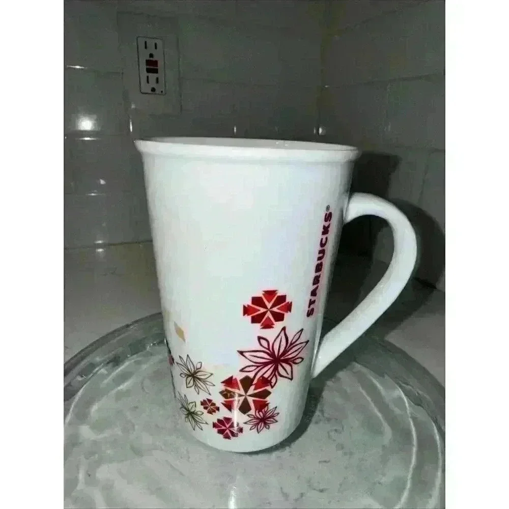 Starbucks Coffee Mug Cup Christmas Holiday 12 oz 345 ml Red Snowflakes